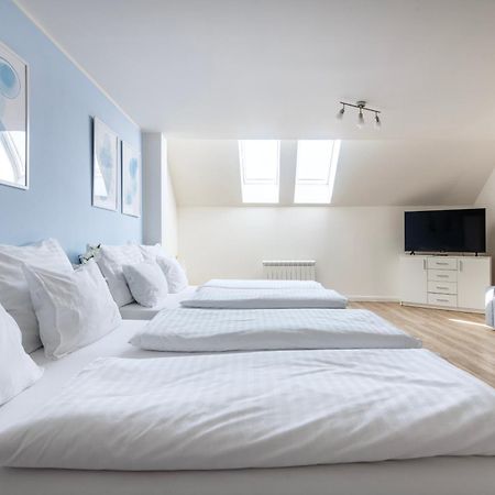 Emerald Apartments Boutique Residence براغ المظهر الخارجي الصورة