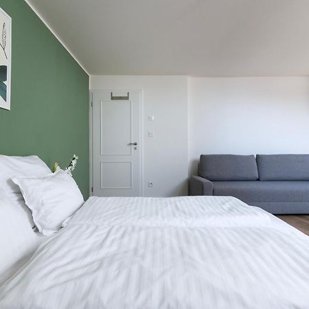 Emerald Apartments Boutique Residence براغ المظهر الخارجي الصورة