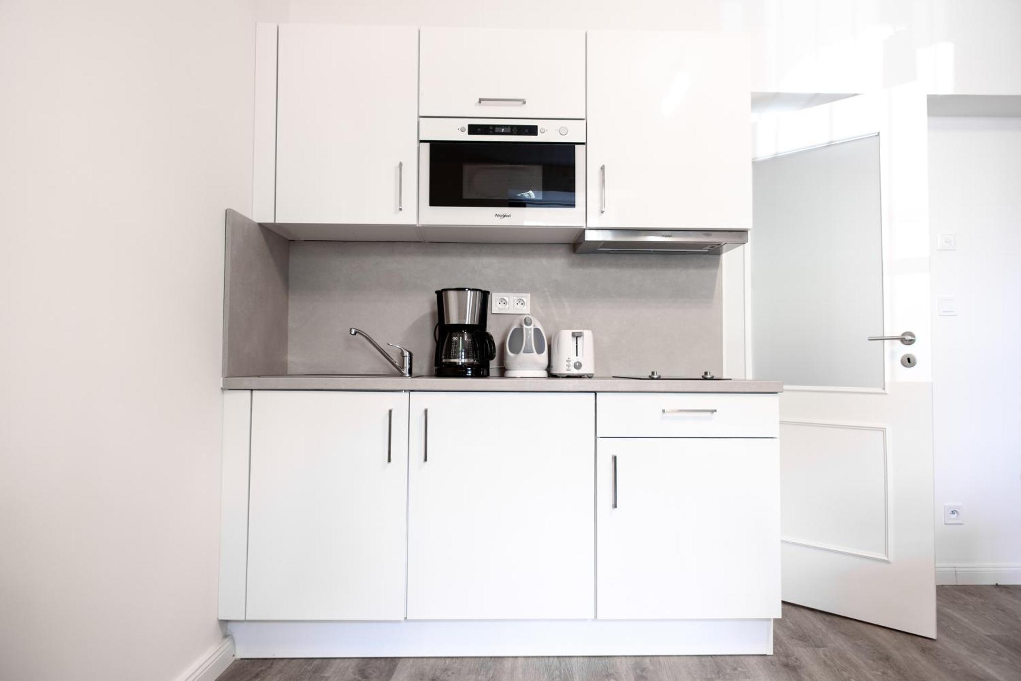 Emerald Apartments Boutique Residence براغ المظهر الخارجي الصورة