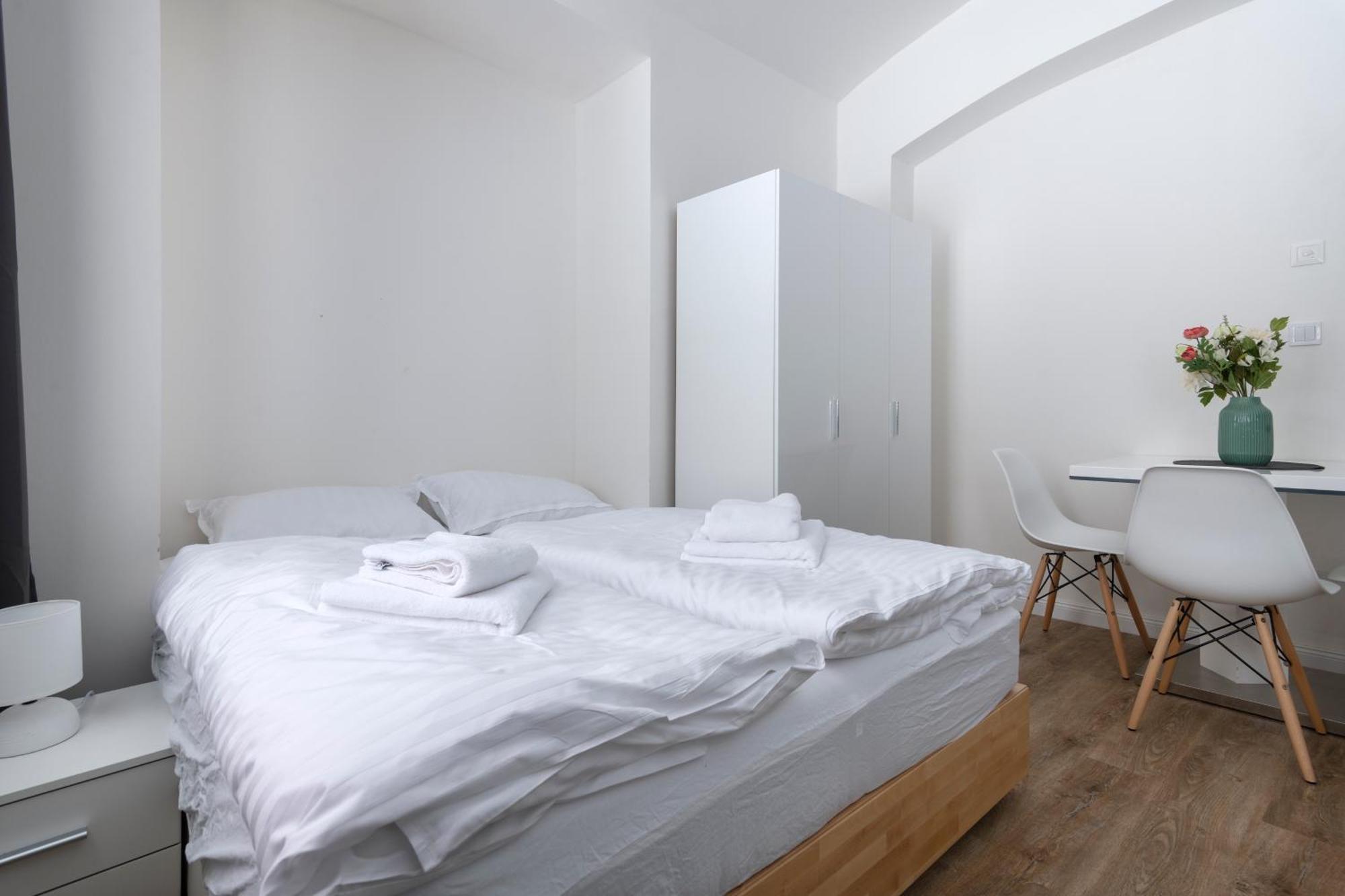 Emerald Apartments Boutique Residence براغ المظهر الخارجي الصورة