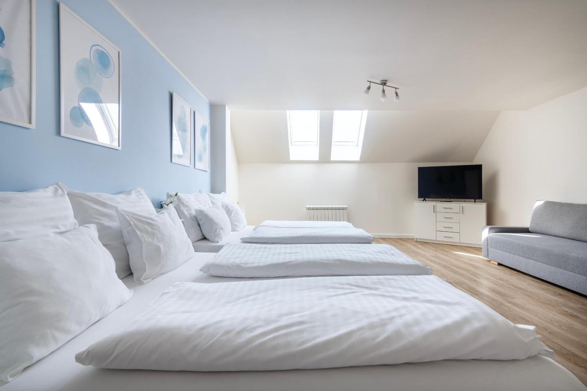 Emerald Apartments Boutique Residence براغ المظهر الخارجي الصورة