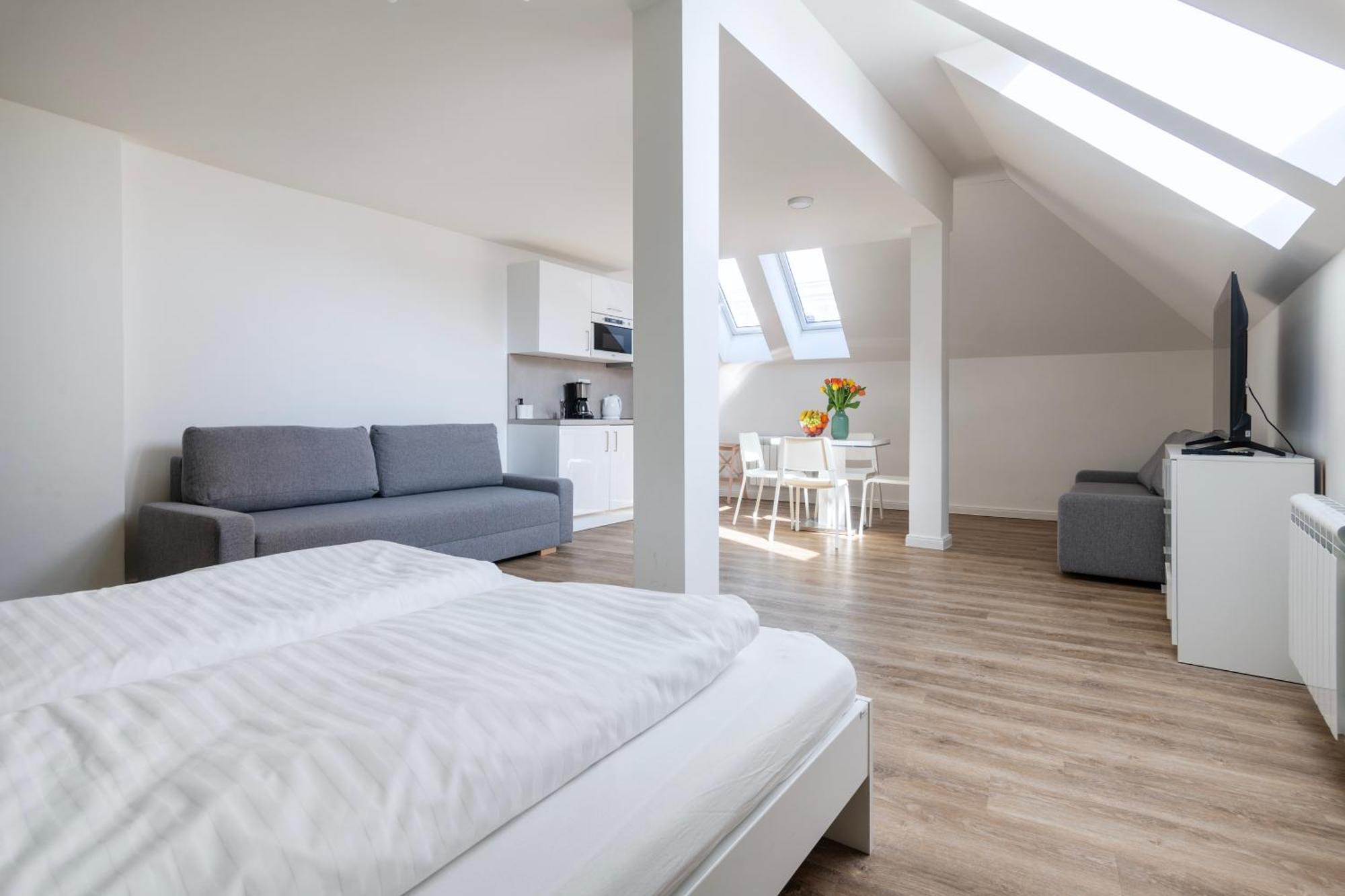 Emerald Apartments Boutique Residence براغ المظهر الخارجي الصورة